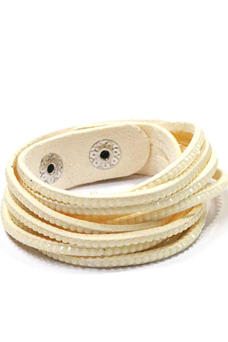 Witte wikkelarmband