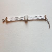 Armband wit met studs